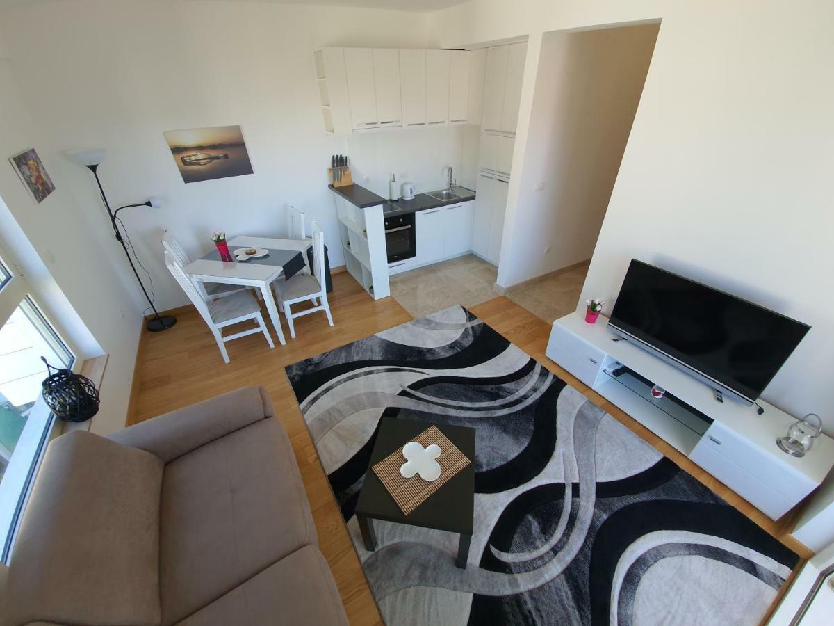 As Apartments رفايلوفيتشي المظهر الخارجي الصورة