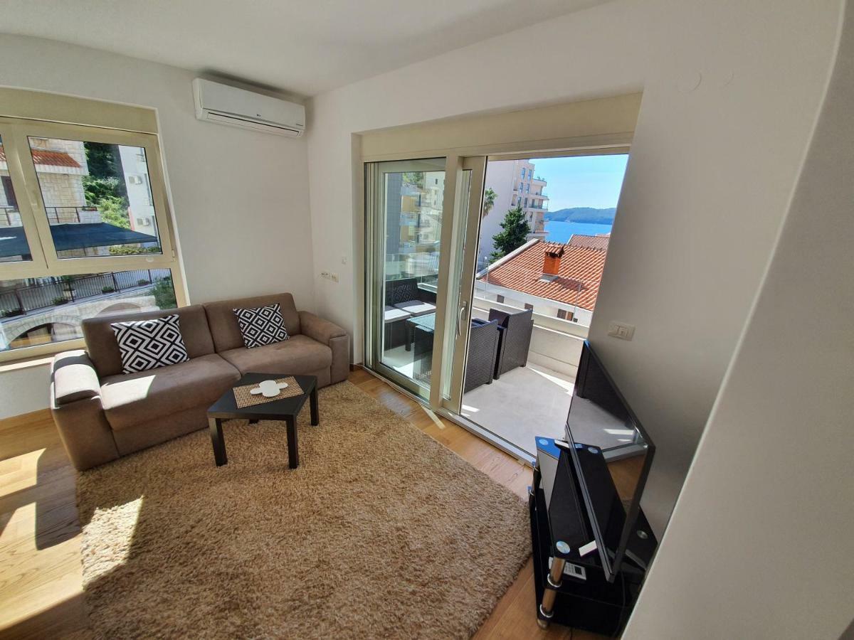 As Apartments رفايلوفيتشي المظهر الخارجي الصورة